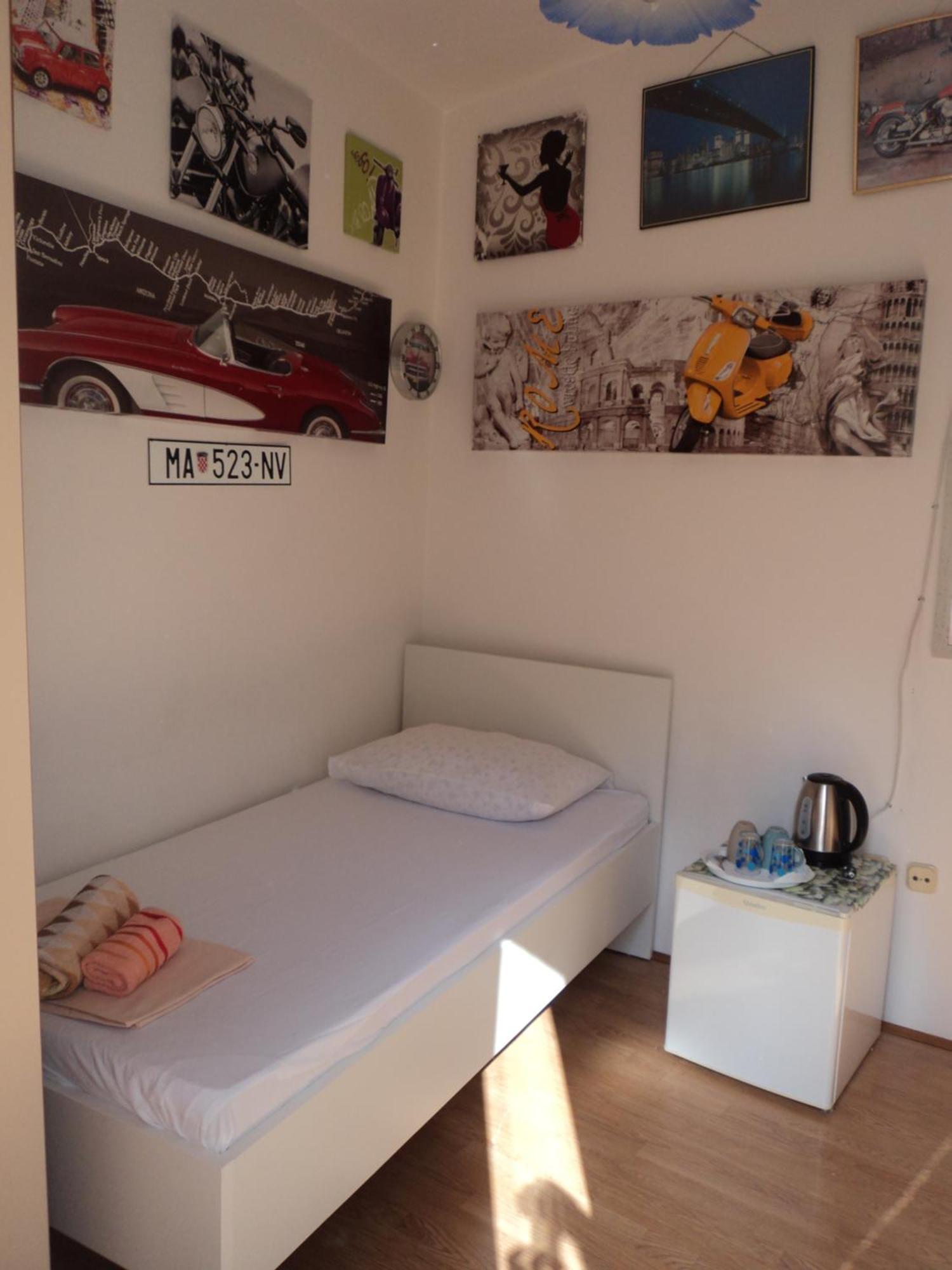 Rooms Tia Baška Voda Exterior foto